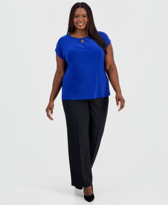 Plus Size Diamond-Neck Short-Sleeve Top