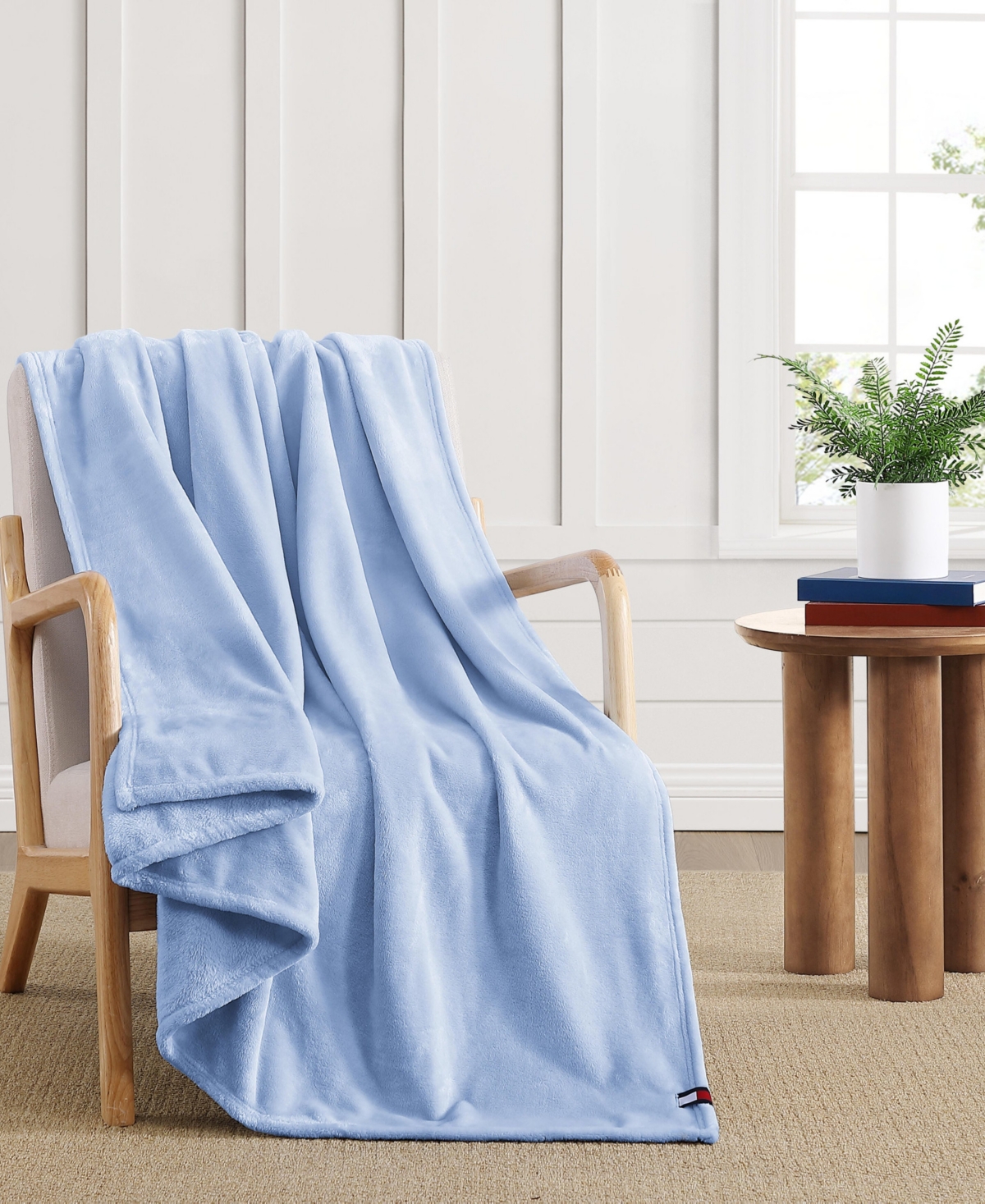 Tommy Hilfiger Solid Plush Blanket