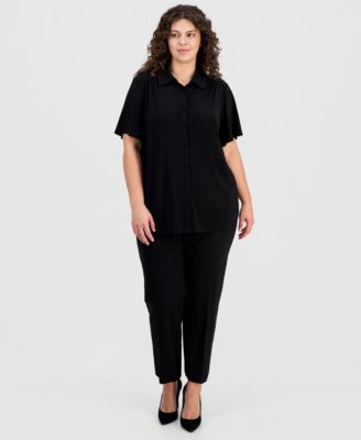 Plus Size Short-Sleeve Collared Blouse