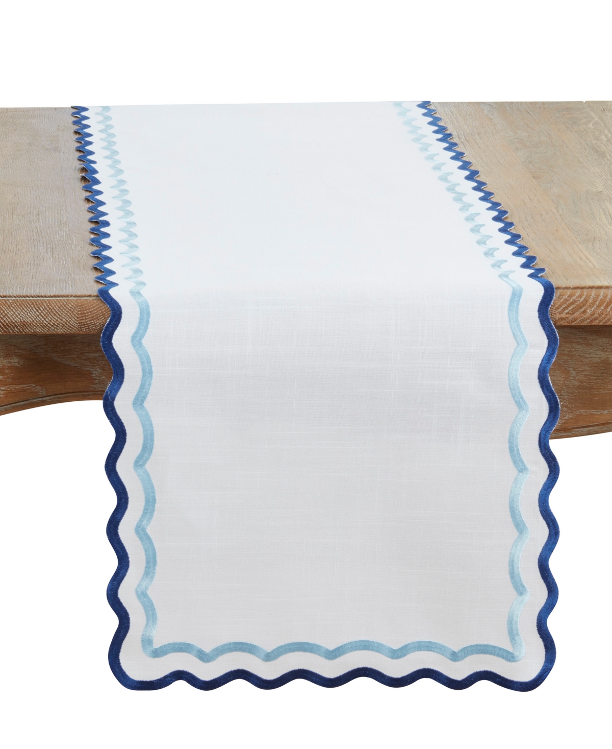 Saro Lifestyle Scalloped Border Table Runner