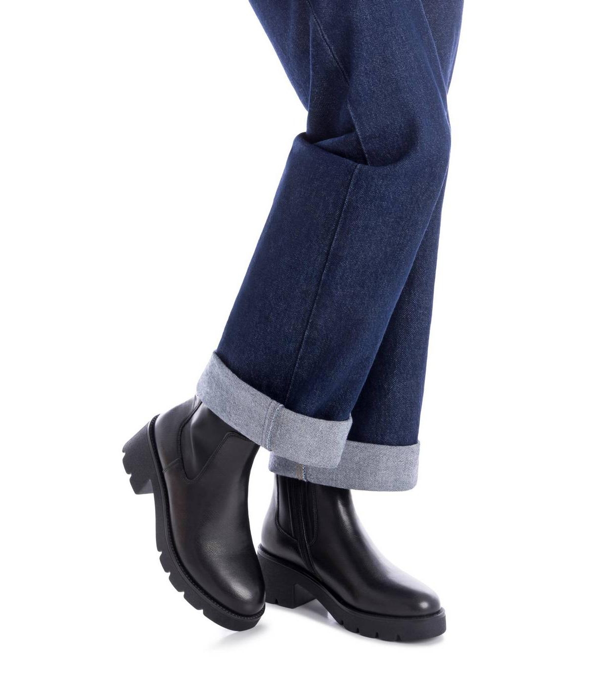 Xti Women's Stretchy Chelsea Booties