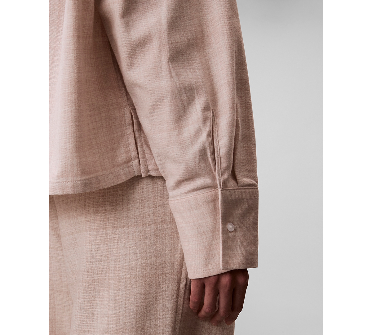 Calvin Klein Women's Plaid Collar Neck Long Sleeve Sleep Shirt