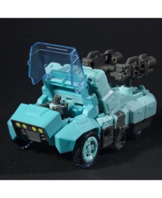 Autobot Sergeant Kup and Flintlock Deluxe Class | Transformers Generations Titans Return