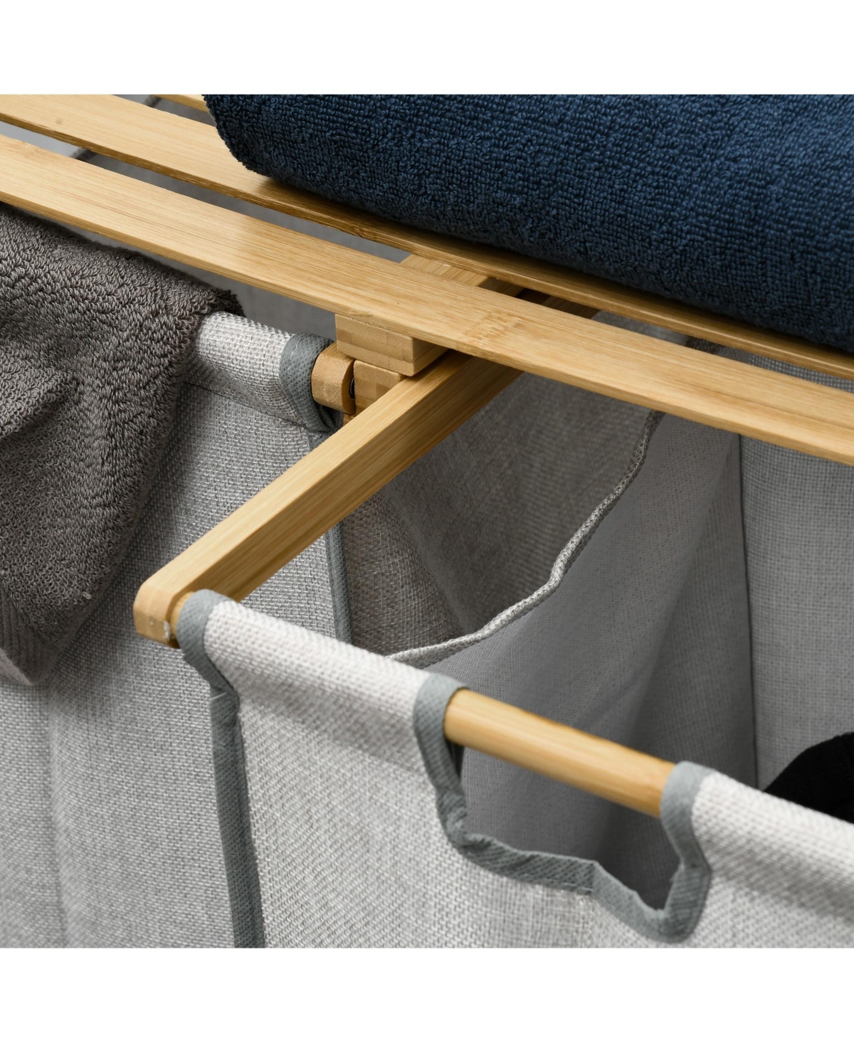 Homcom Double Laundry Hamper with 2 Removable Bags, and Natural Wood