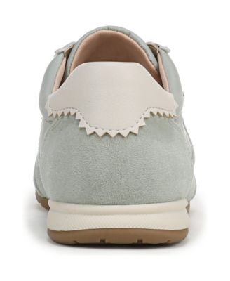 Women's Fearless Lace-up Sneakers