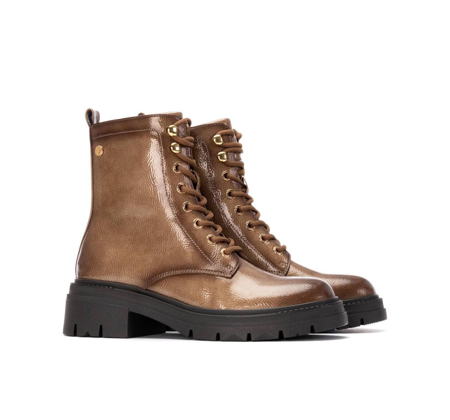Женские ботинки XTI Patent Leather Combat Booties, цвет: Бежевый — фото 5
