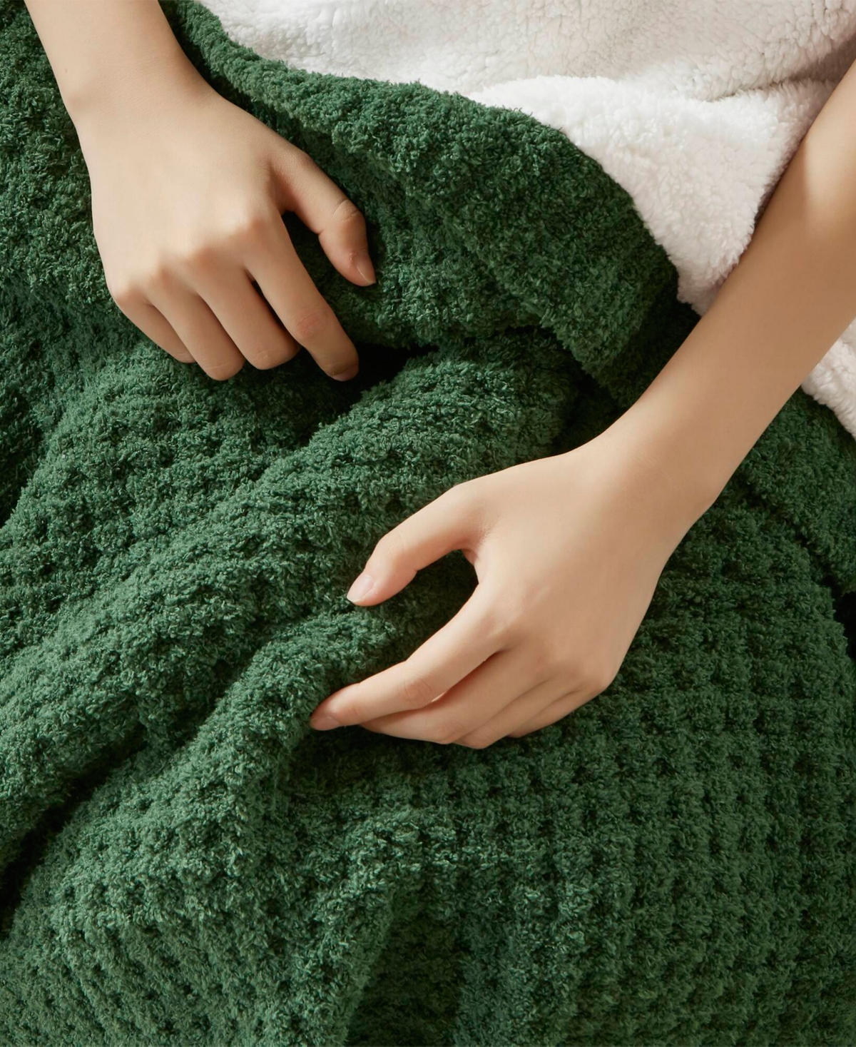 Madison Park Rowan Waffle Knit Chenille Throw, 50" x 60"