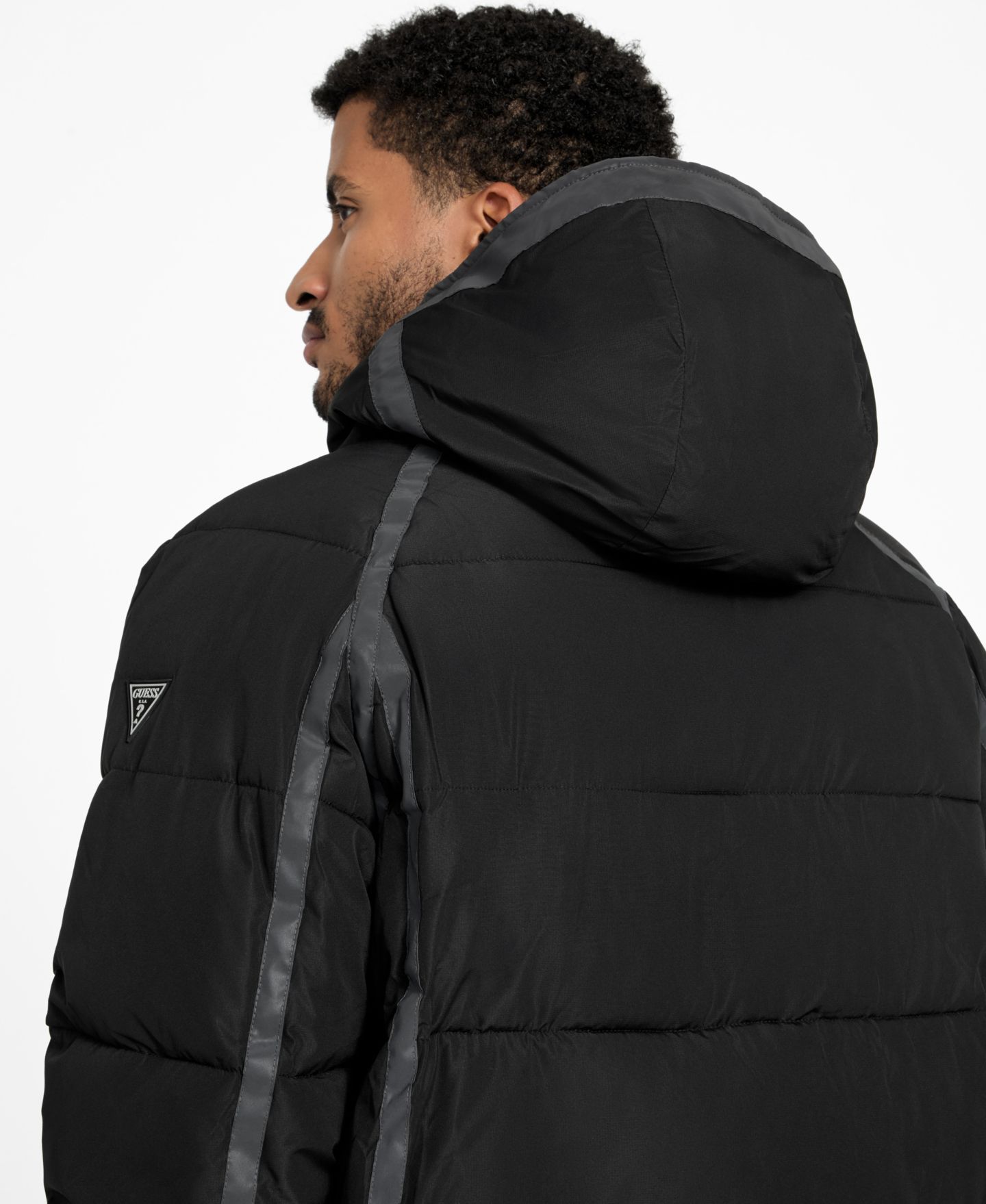 Мужская куртка GUESS Hooded Ripstop Puffer, цвет: Угольно-чёрный — фото 6