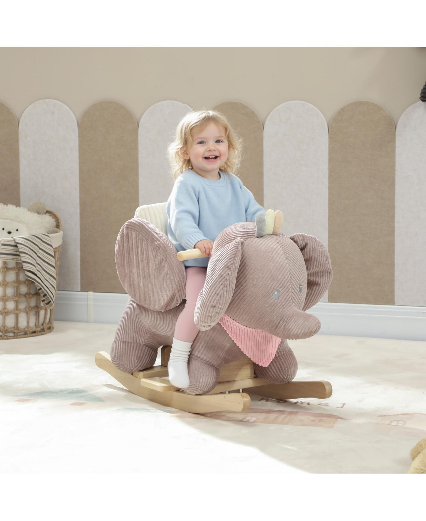 Детская мягкая игрушка Qaba Baby Rocking Elephant Plush with Realistic Sound Ride-On Toy, Ages 18-36 Months, цвет: Розовый — фото 2