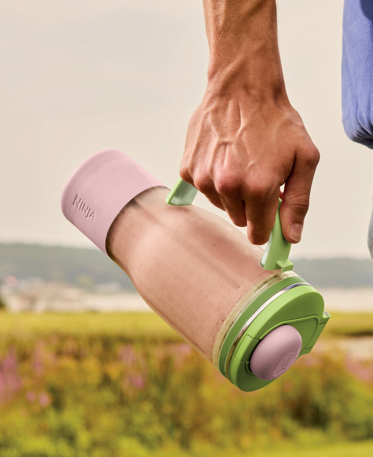 Ninja Blendboss Tumbler Blender With 26 Oz. Travel Tumber