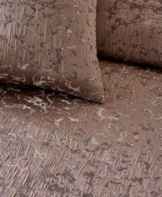 Mirage Sham, Standard