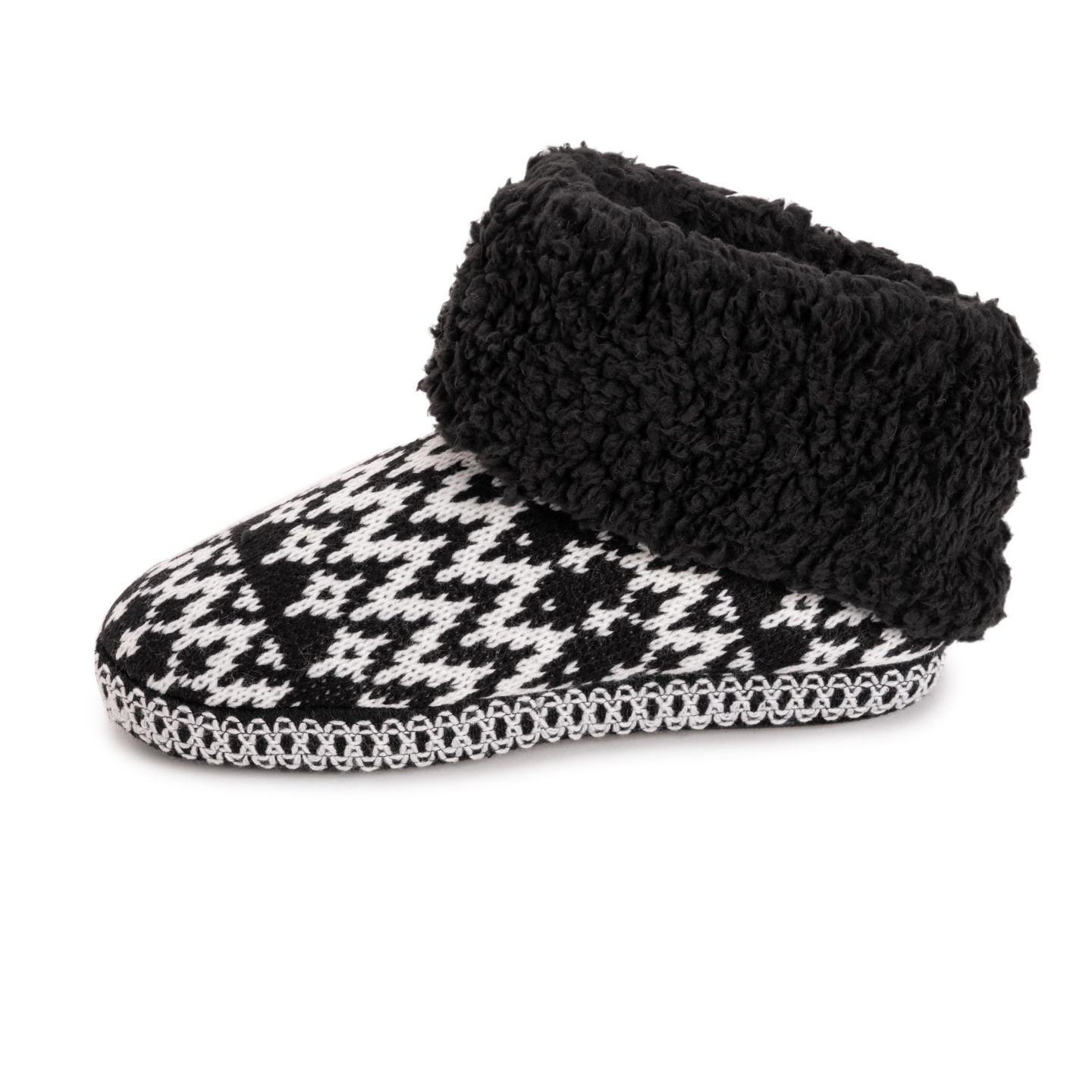 Женские тапочки MUK LUKS Melinda Cuff Boot Slippers, цвет: Чёрный, вариант 1 — фото 7