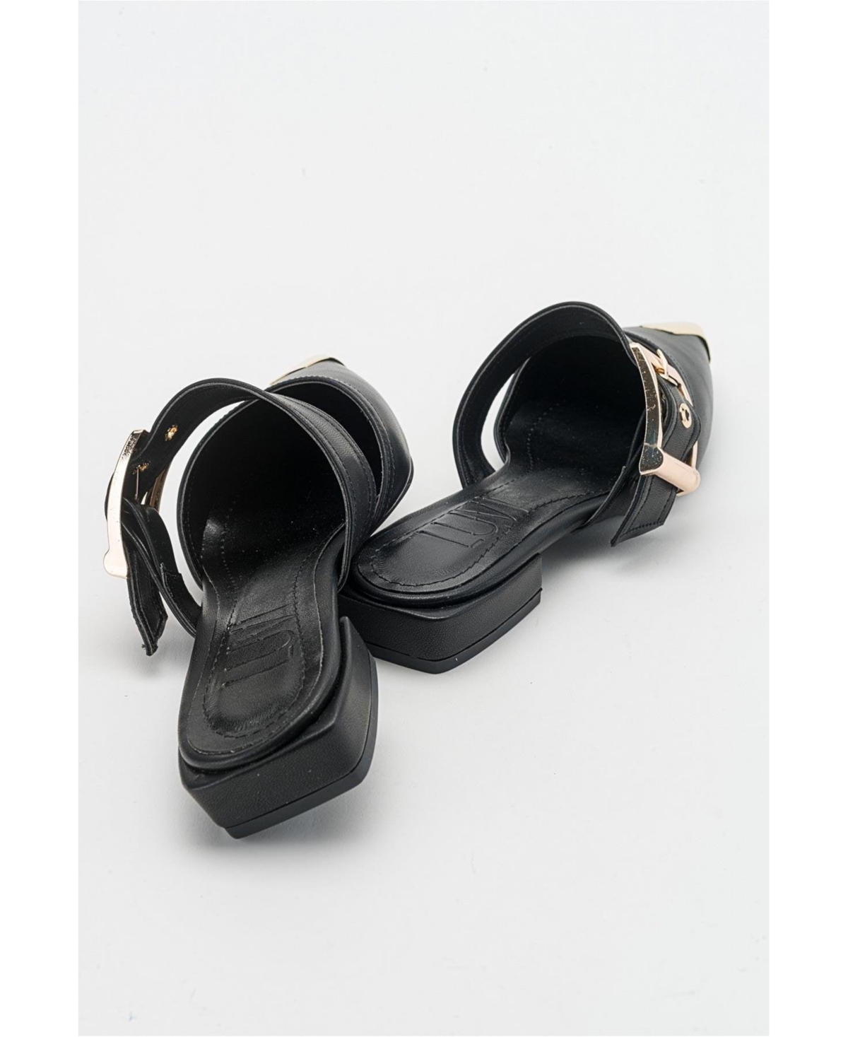 Prologue Shoes Women's Jenni Buckled Slide