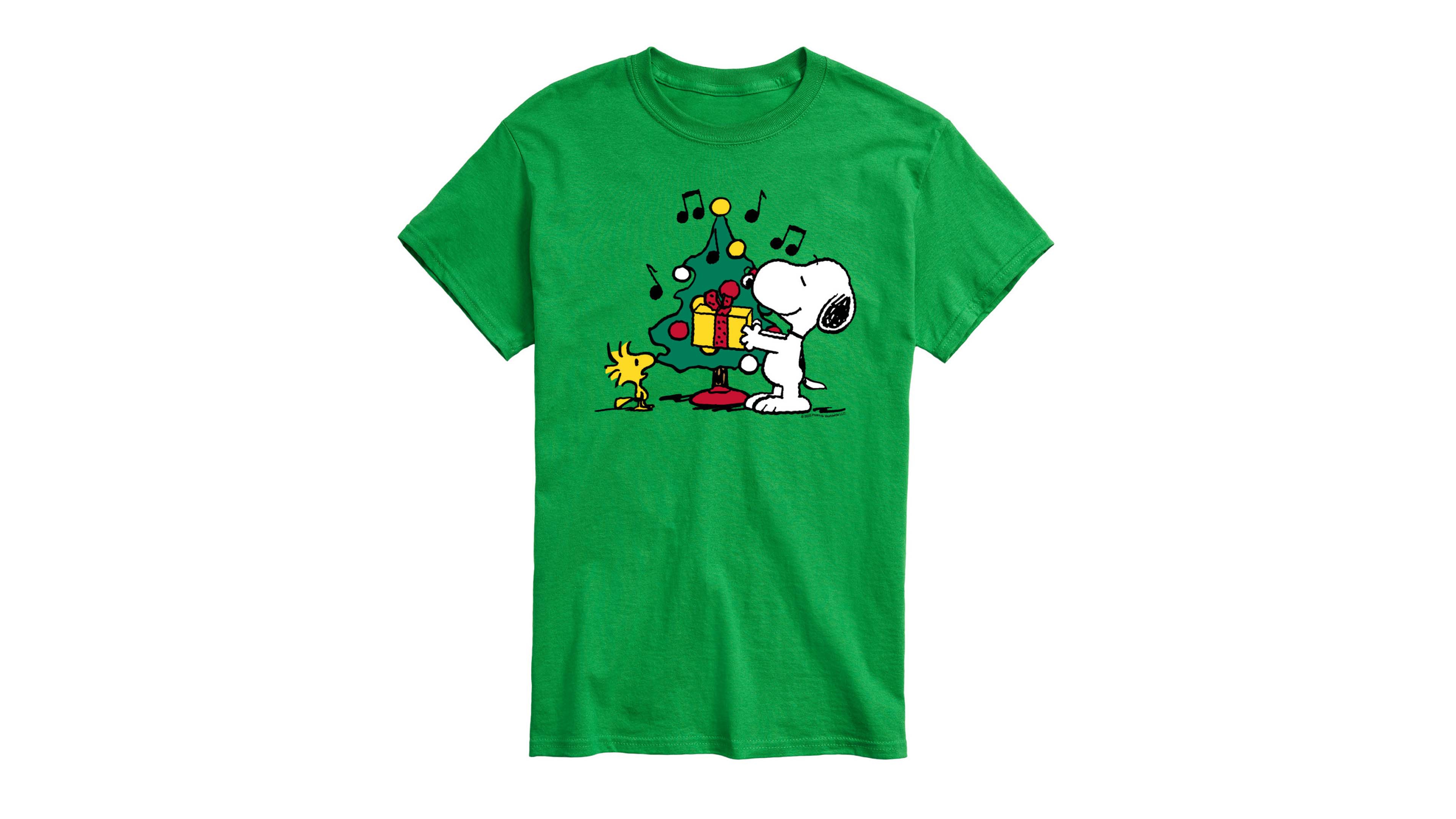 Airwaves Men's Snoopy and Christmas Tree Present Graphic T-Shirt