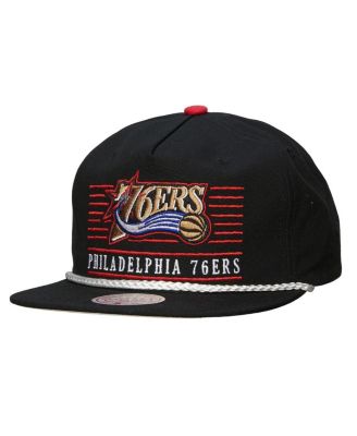 Mitchell & Ness - Men's Black Philadelphia 76ers Ascend Deadstock Snapback Hat