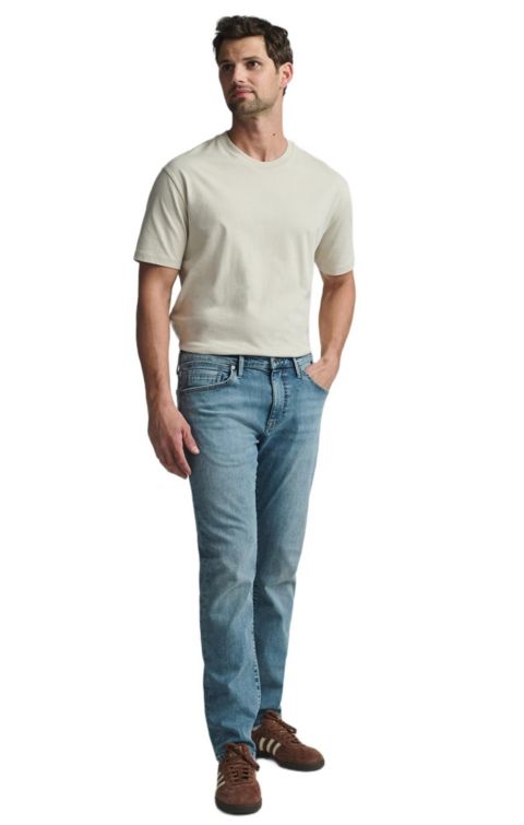 Мужские джинсы Mavi Jeans Jake Slim Leg In Light Brushed Vintage, цвет: Светлый синий