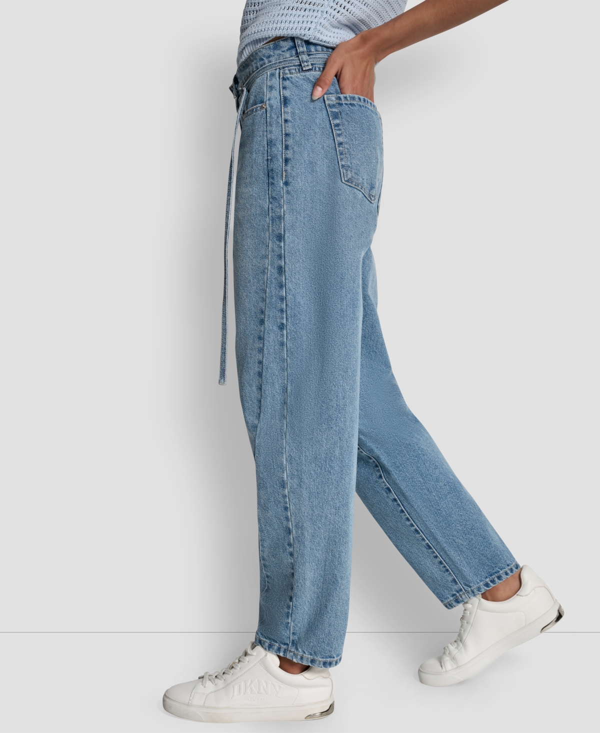 Dkny Jeans Women's Mid-rise Forward Seamed Barrel Jeans In Blue