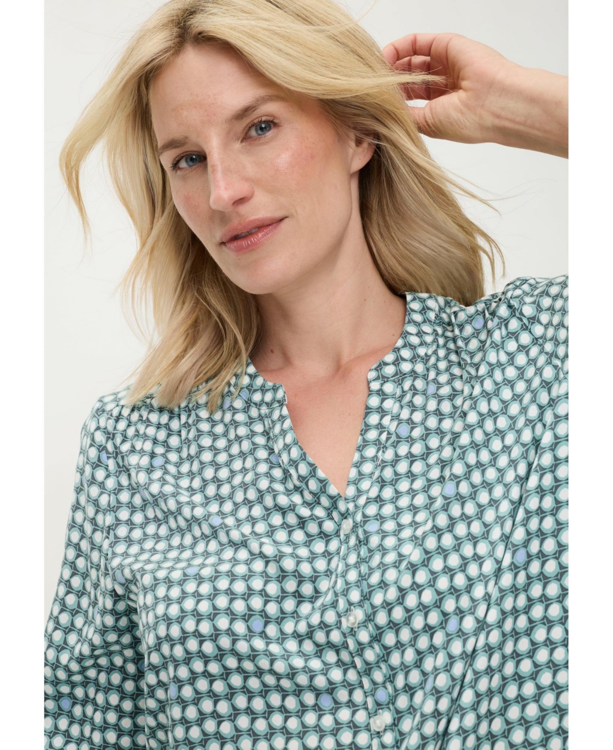 Olsen Women's Lightweight Dot-Print Button-Up Shirt tees