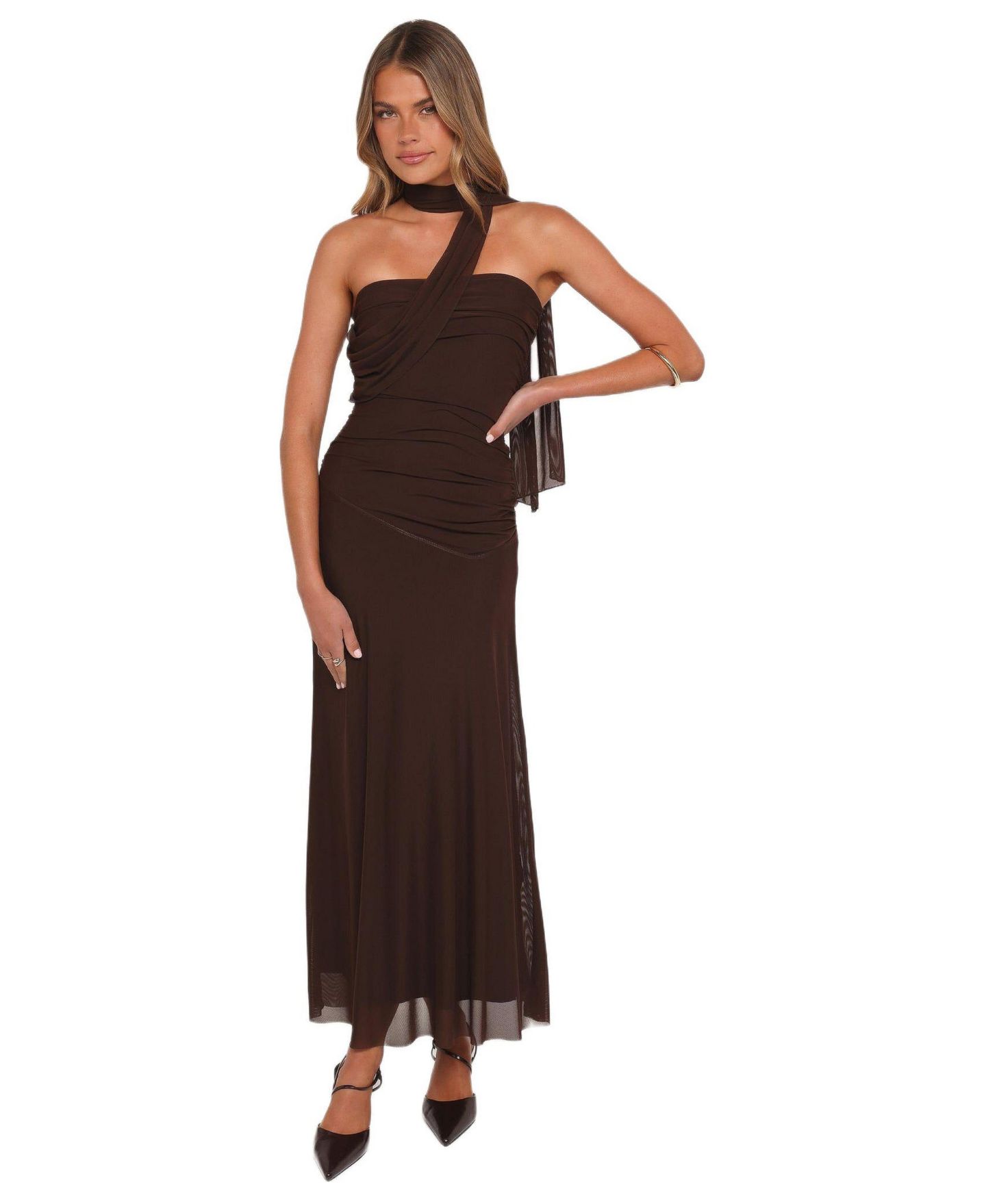 Женское платье Petal and Pup Charly One Shoulder Maxi, цвет: Коричневый — фото 1
