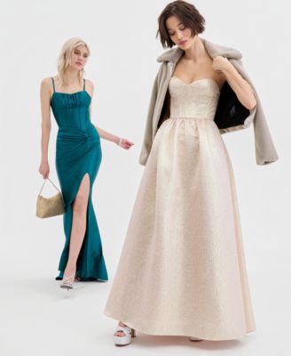 Juniors' Sweetheart-Neck Metallic Gown