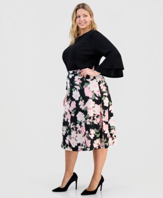 Plus Size Pull-On Midi Flared Skirt