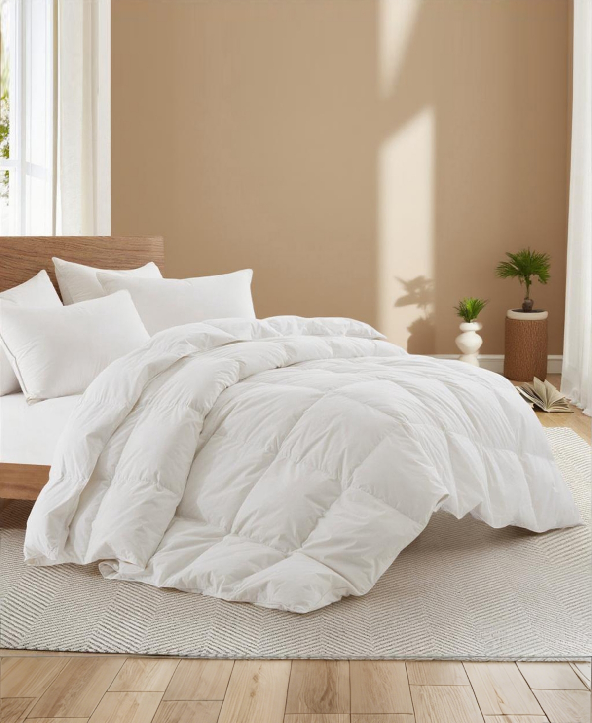 Unikome Ergonomic All Season Warm Cozy Down Feather Duvet