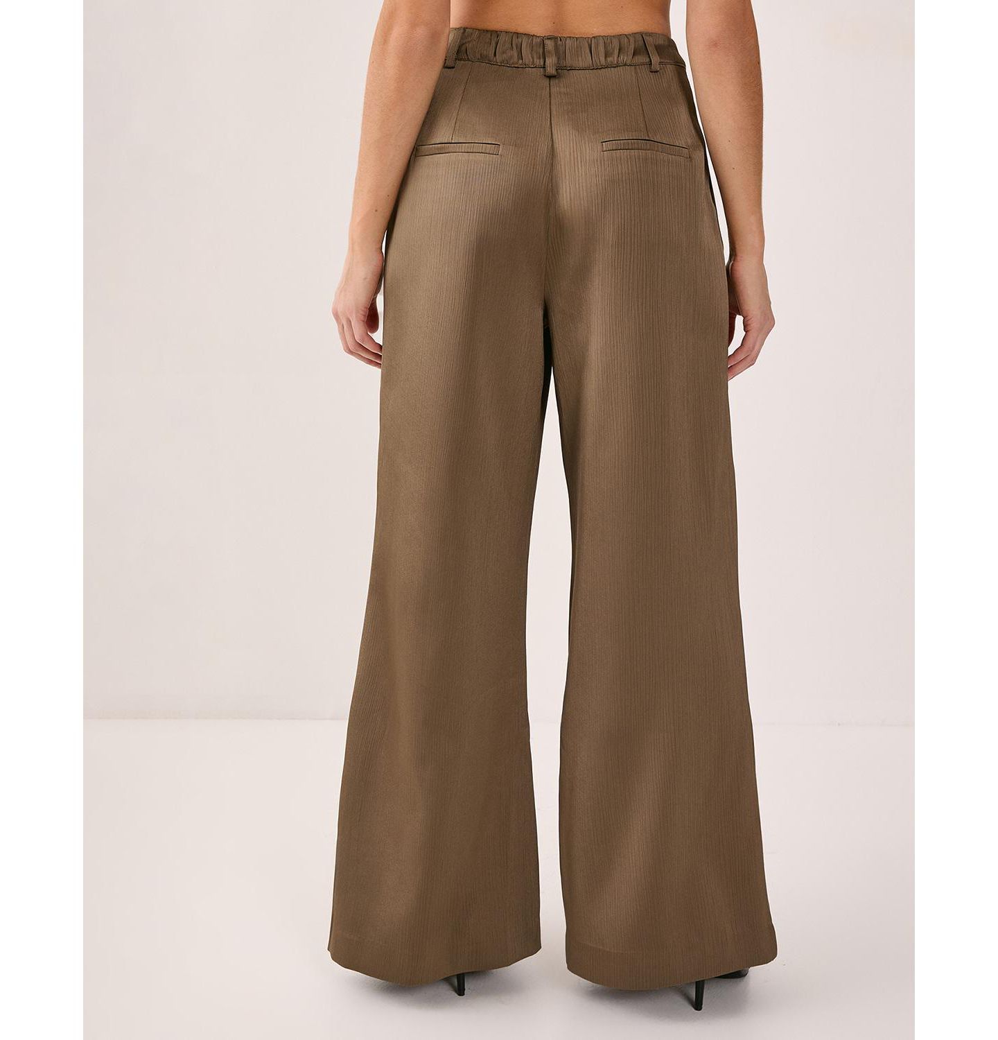 Женские брюки Nasty Gal Satin Pleated Tailored, цвет: Оливковый — фото 7