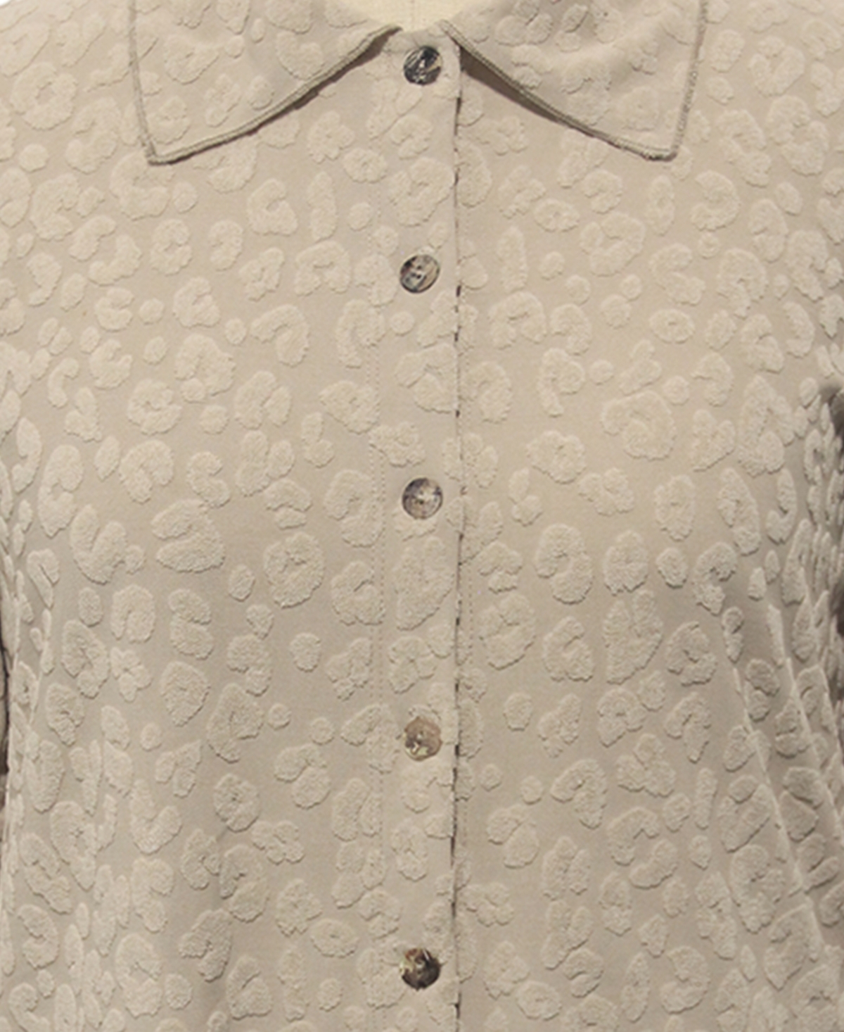 Coin 1804 Plus Cheetah Burnout Button front closure Shirt