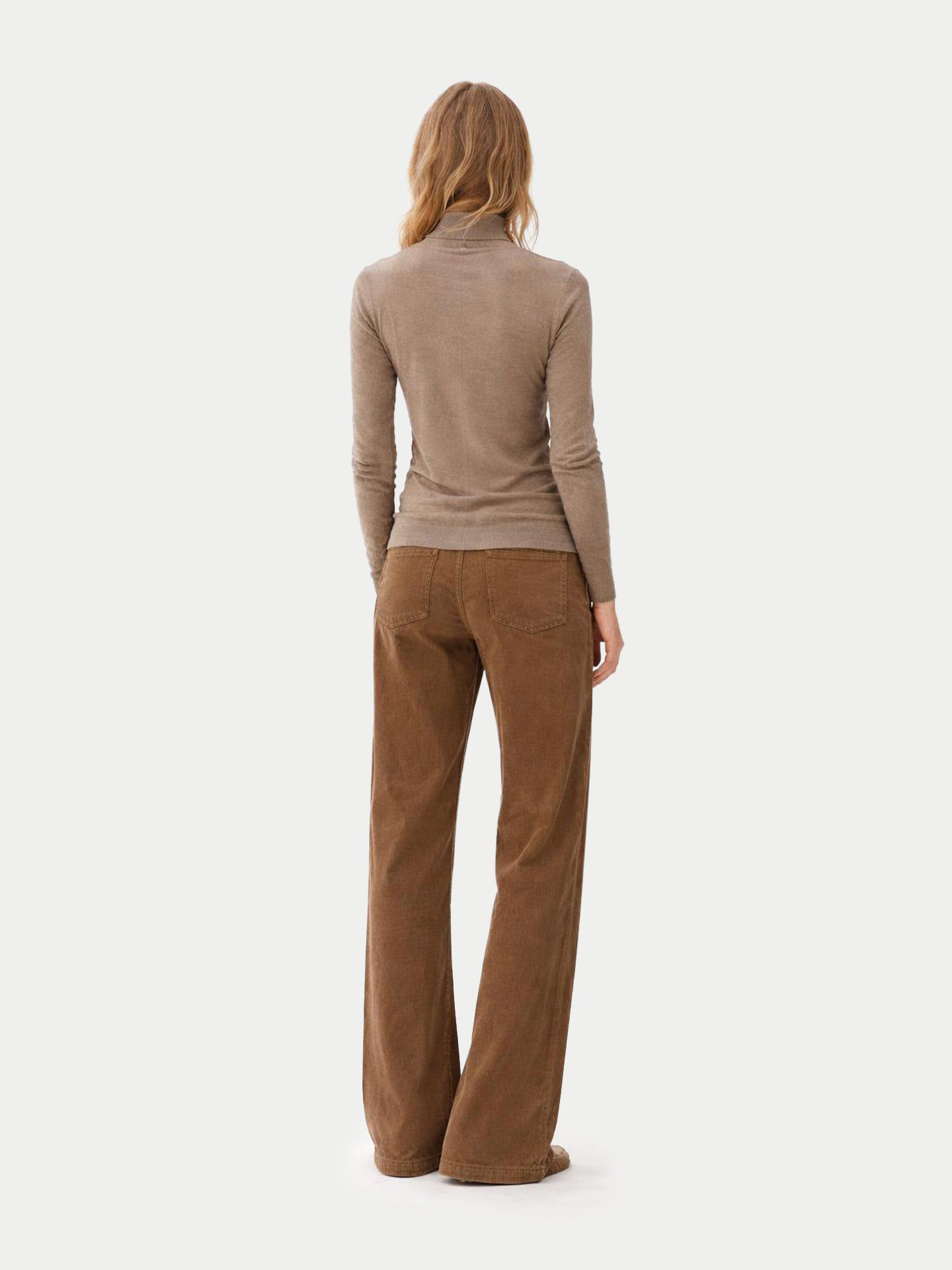 Женский свитер Gobi Cashmere Essential Cashmere-Silk T-Neck — фото 6