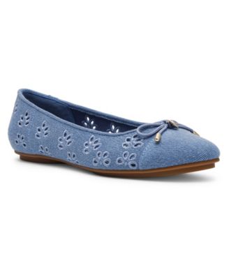 Women's Luci Eyelet Cap Toe Ballet Flats