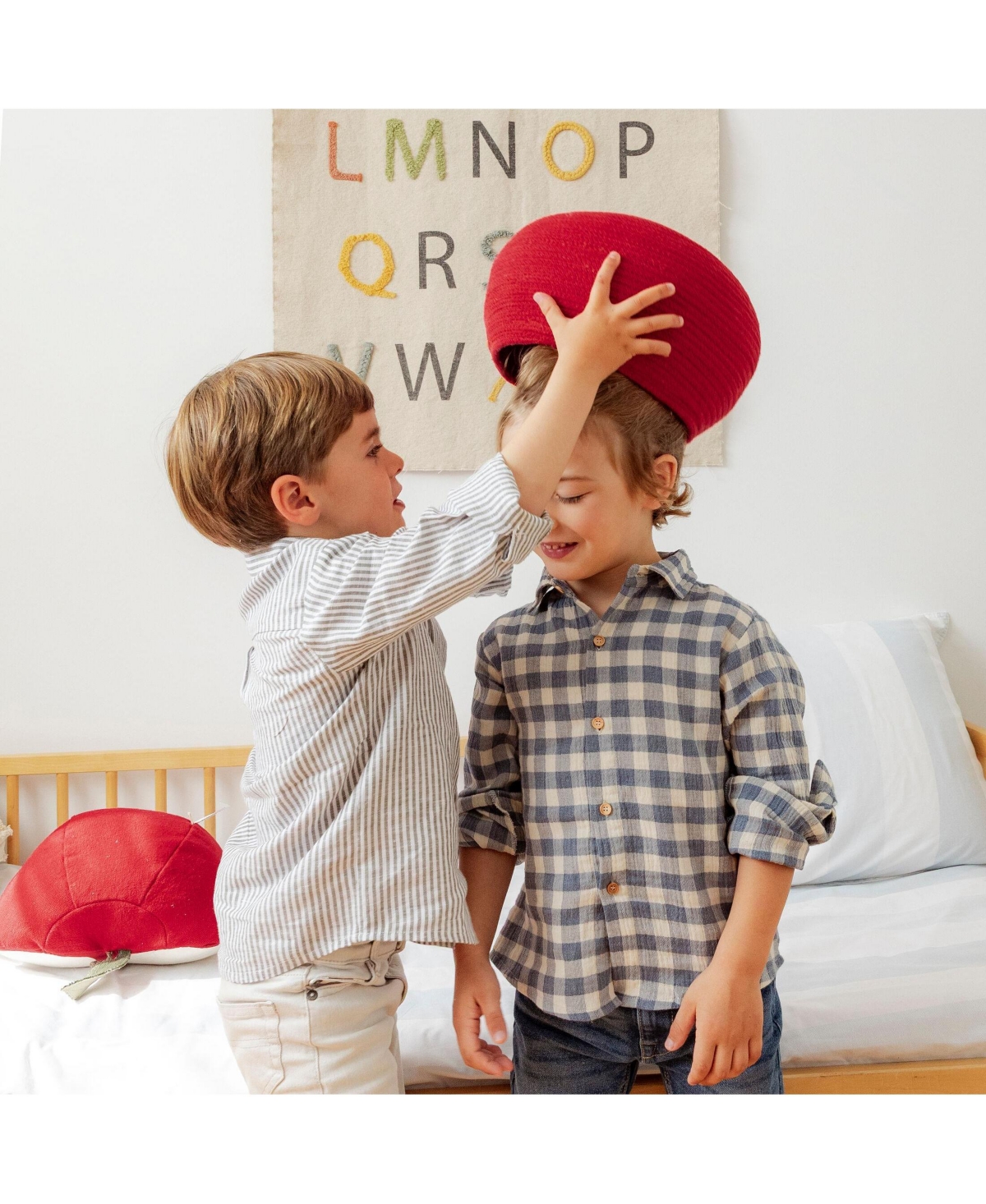 Lorena Canals Basket Apple