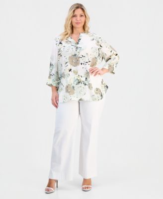 Plus Size Printed V-Neck Blouse 