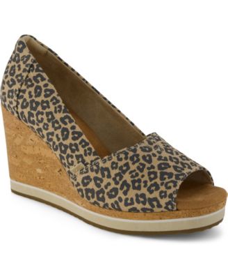 Women's Essential Slip-On Wedge Sandals