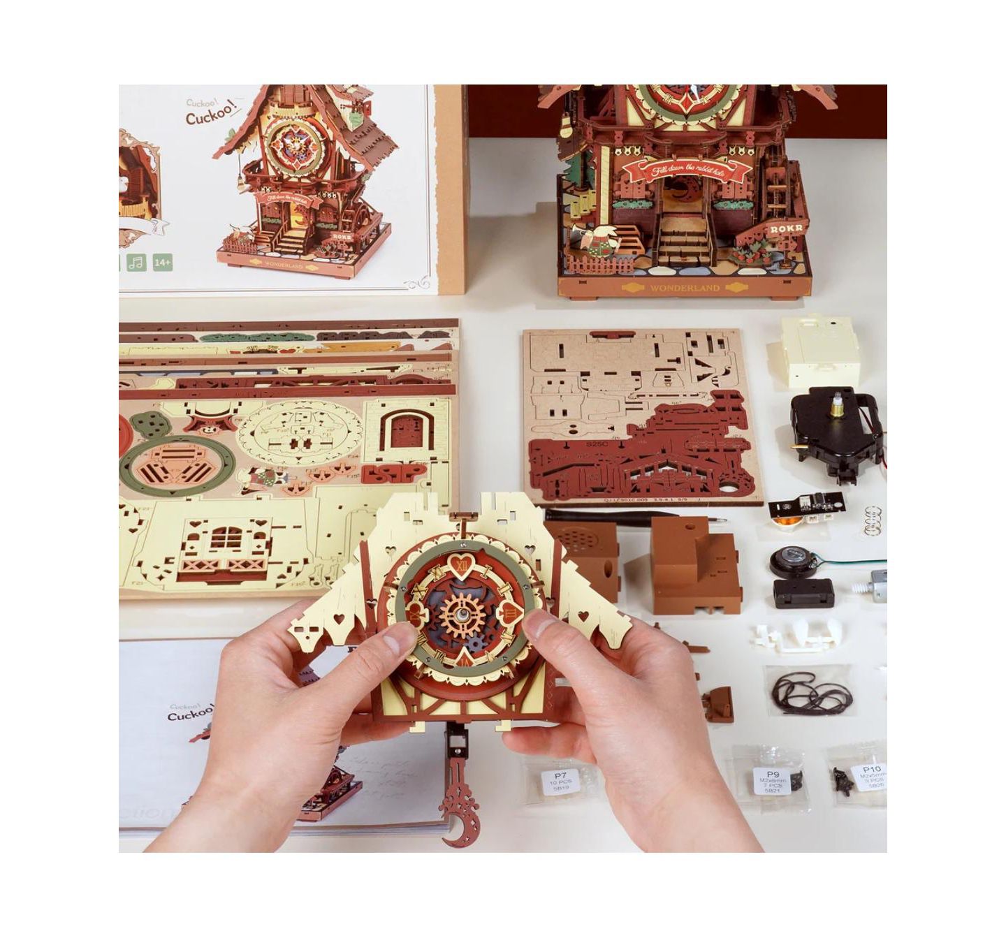 Детский конструктор Flash Popup Cuckoo Clock 3D Moving Gears Puzzle 435-Piece Building Set, Ages 14+, цвет: Коричневый — фото 4