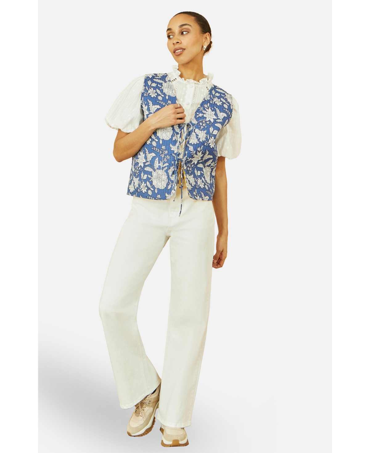 Yumi Women's Floral Reversible Quilted Vest Jacket
