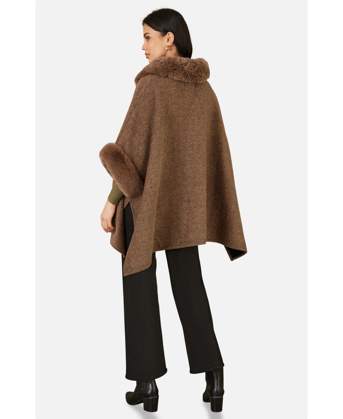 Yumi Women's Luxe Fur Collared Cape Jacket