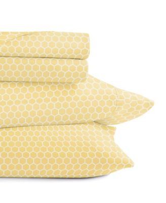 The Farmhouse Chic Premium Ultra Soft Pattern 4-Pc. Sheet Set, Queen