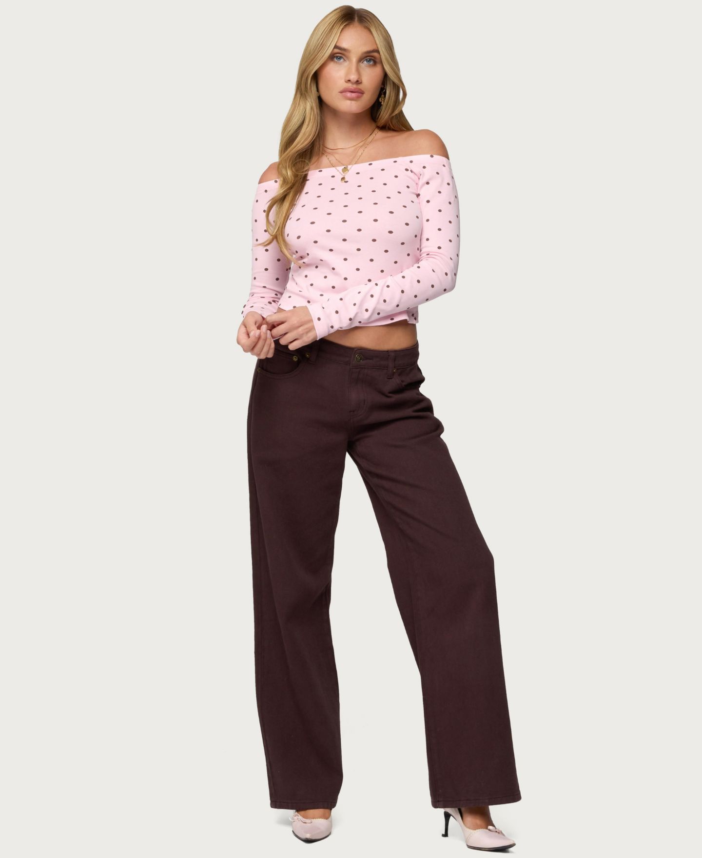 Женский топ Edikted Leandra Off Shoulder Polka Dot, цвет: Светлый розовый — фото 3