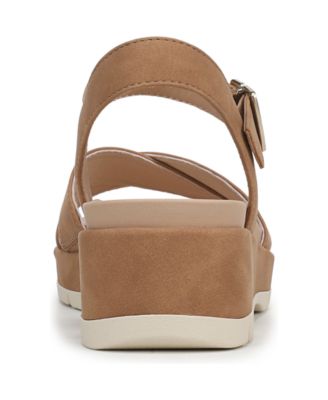 Women's Free Love Strappy Sandals