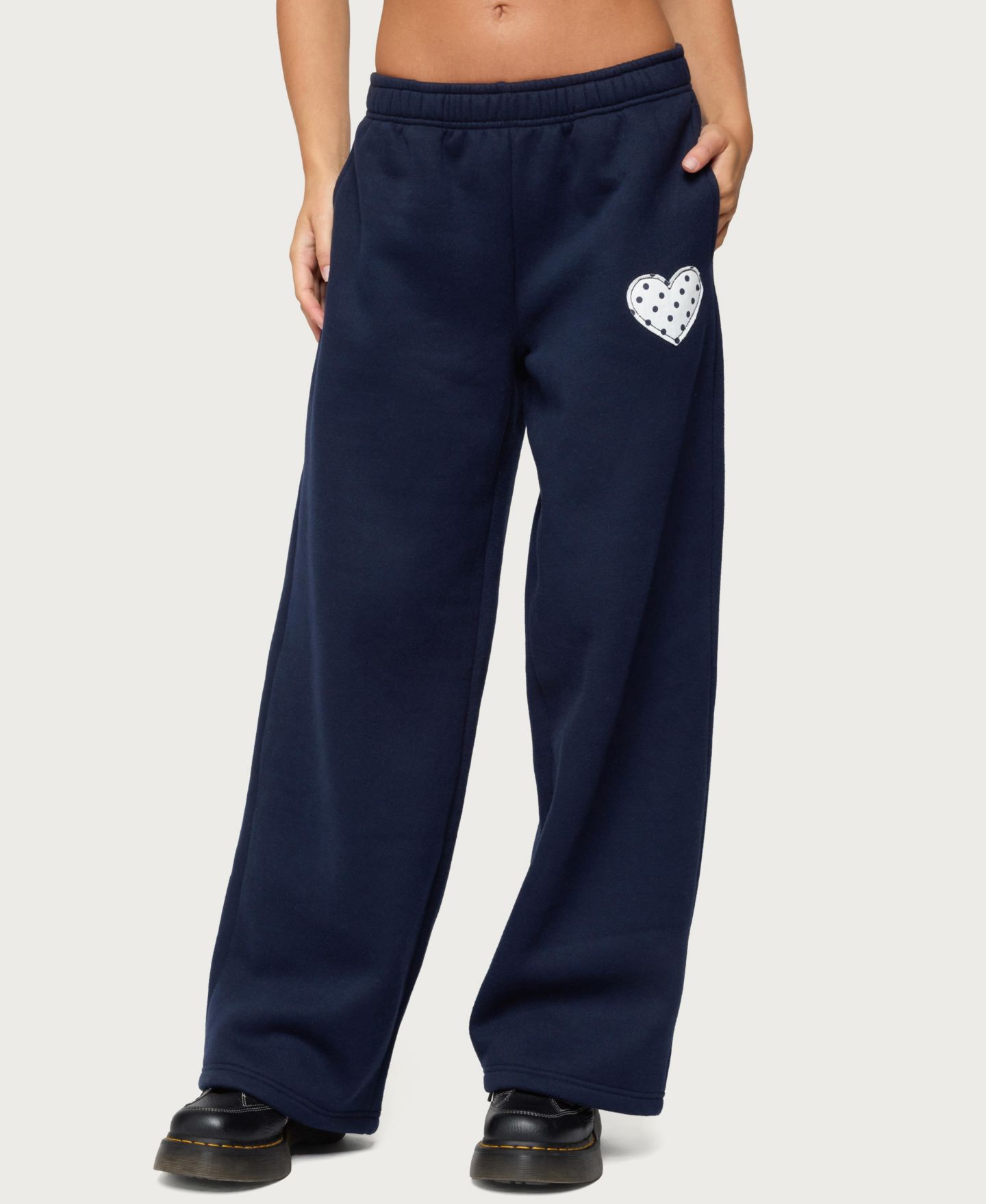 Женские брюки Edikted I Heart London Sweatpants, цвет: Тёмно-синий — фото 1