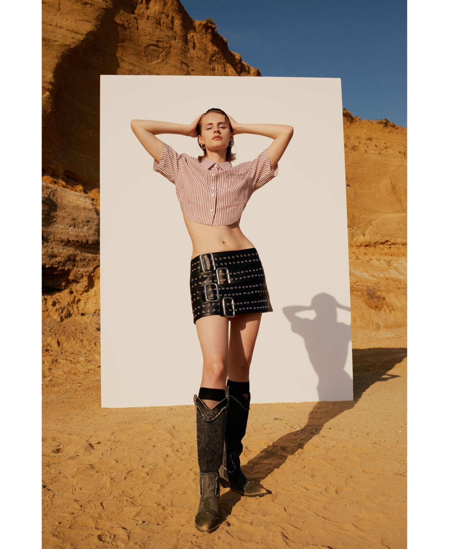 Женская рубашка PCFG Red Striped Linen Crop, цвет: Красный — фото 7