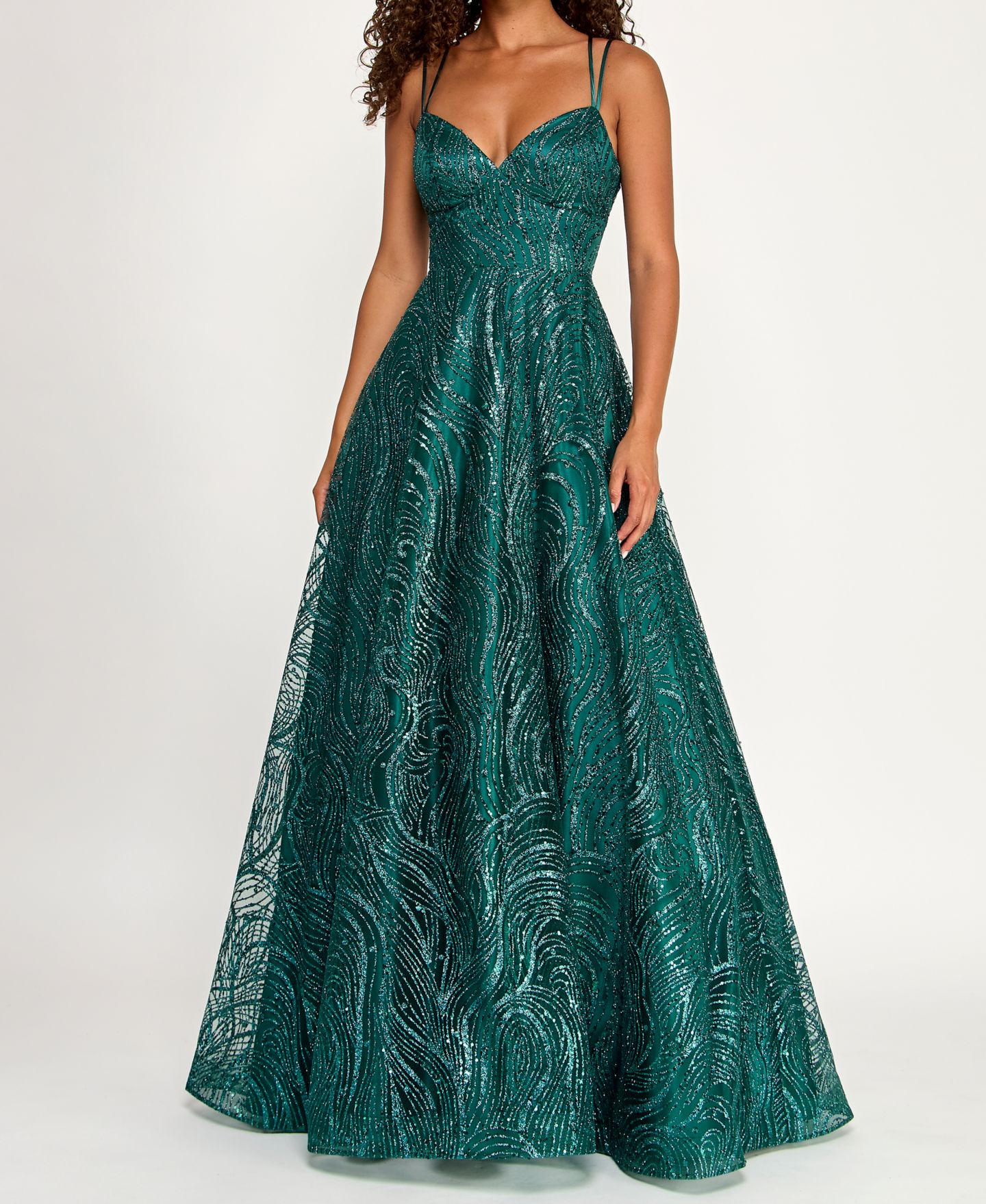 Женские платья B Darlin Juniors' Spaghetti Strap V Neck Glitter Pattern Gown with Lace Up Back, цвет: Изумрудный — фото 2