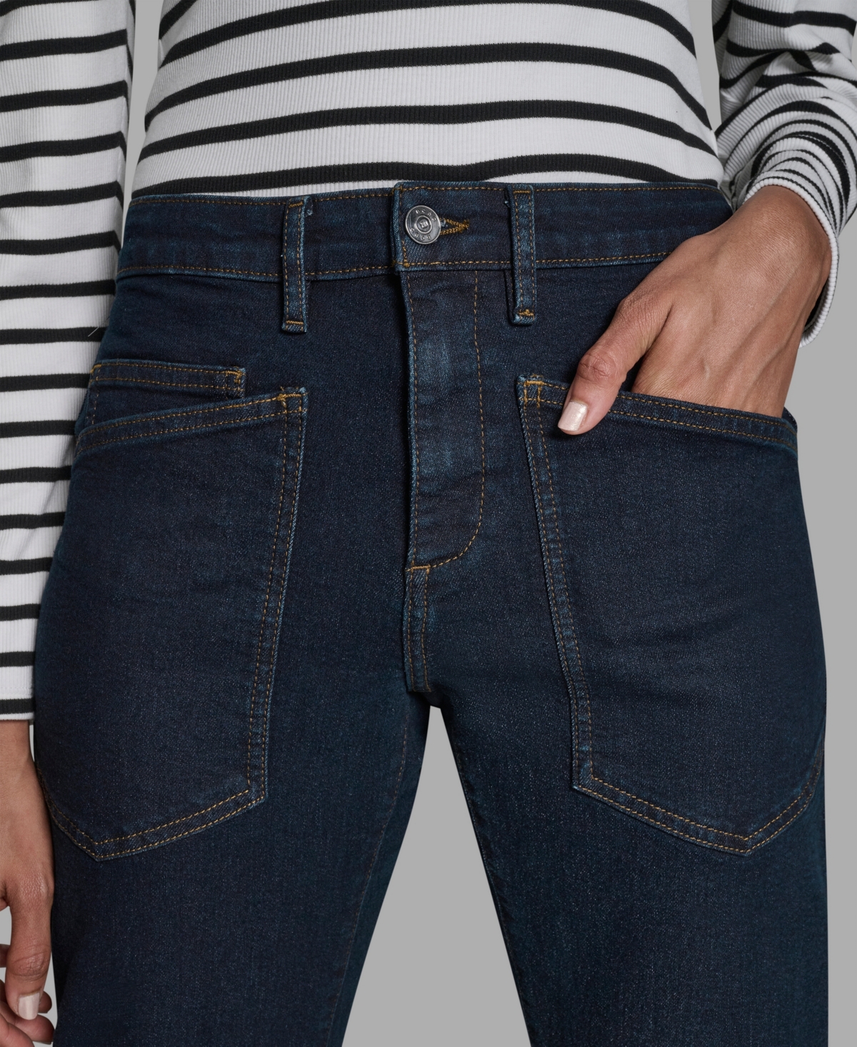 Bcbg Women's Seamed Barrel Mid-Rise Jeans