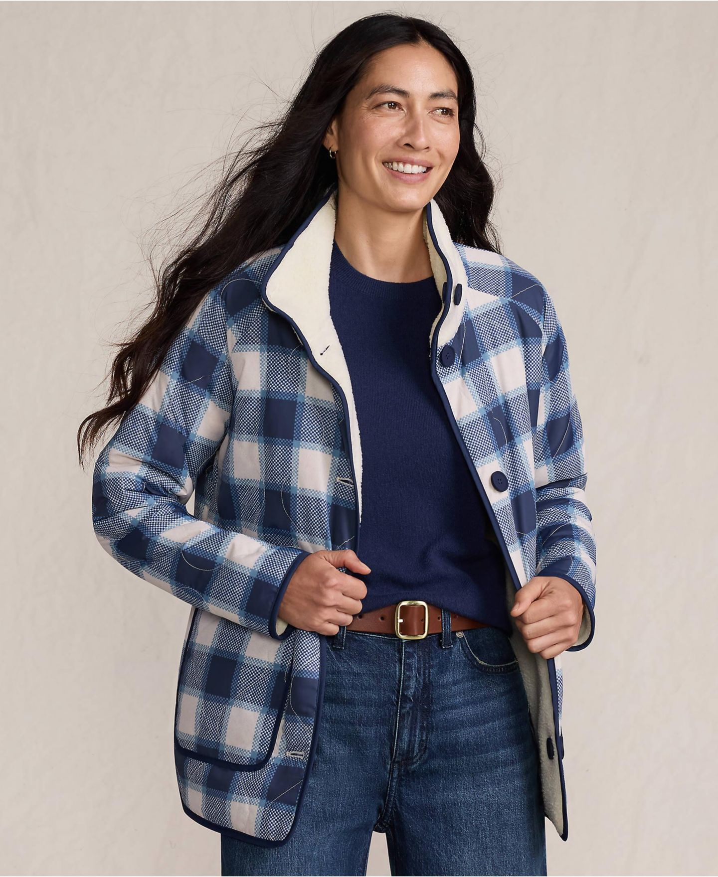 Женская куртка Lands' End High Pile Fleece Reversible Mixed Media Long, цвет: Слоновая кость / Тёмно-синий клетчатый — фото 4