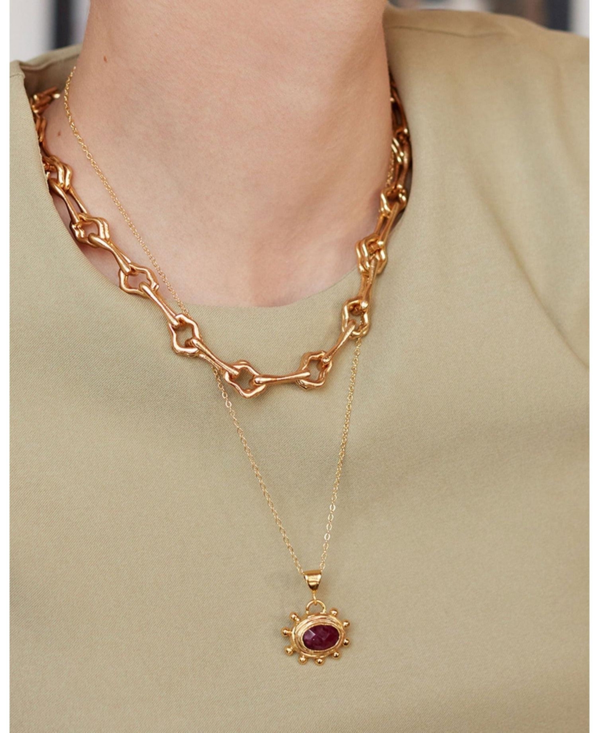 Ottoman Hands Zand Ruby Pendant Necklace