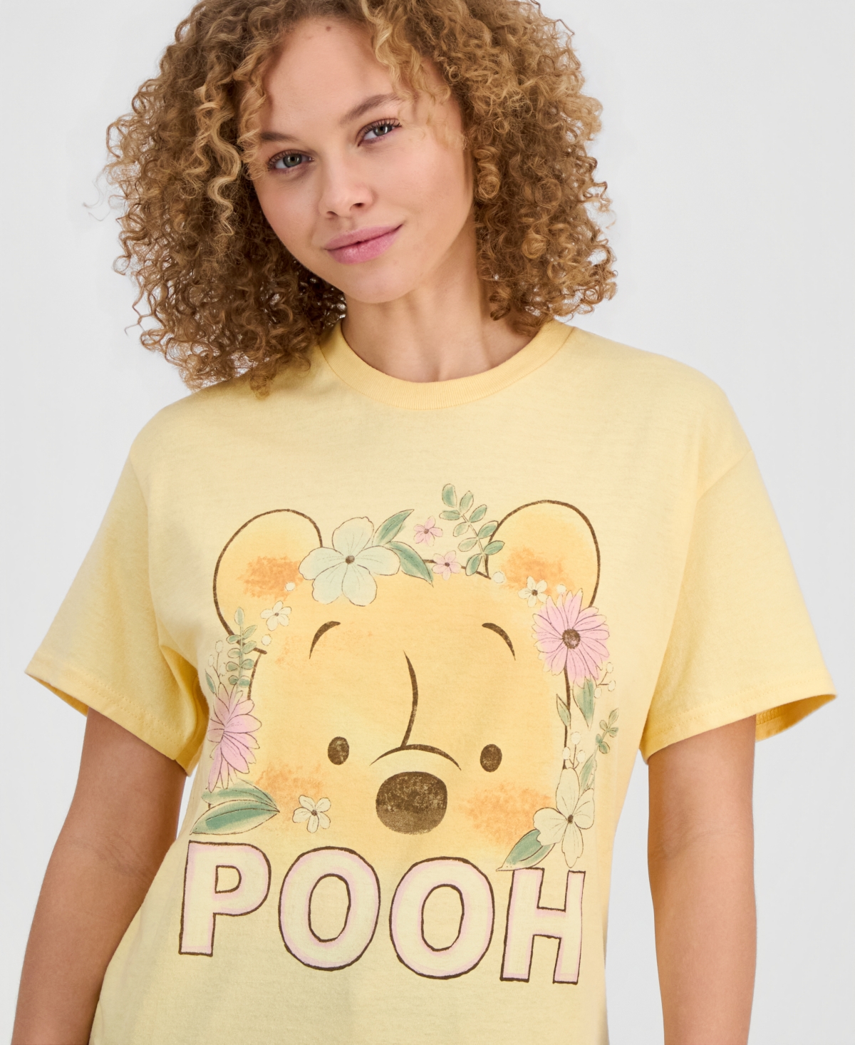 Disney Juniors' Pooh Flower Graphic-Print Cotton T-Shirt