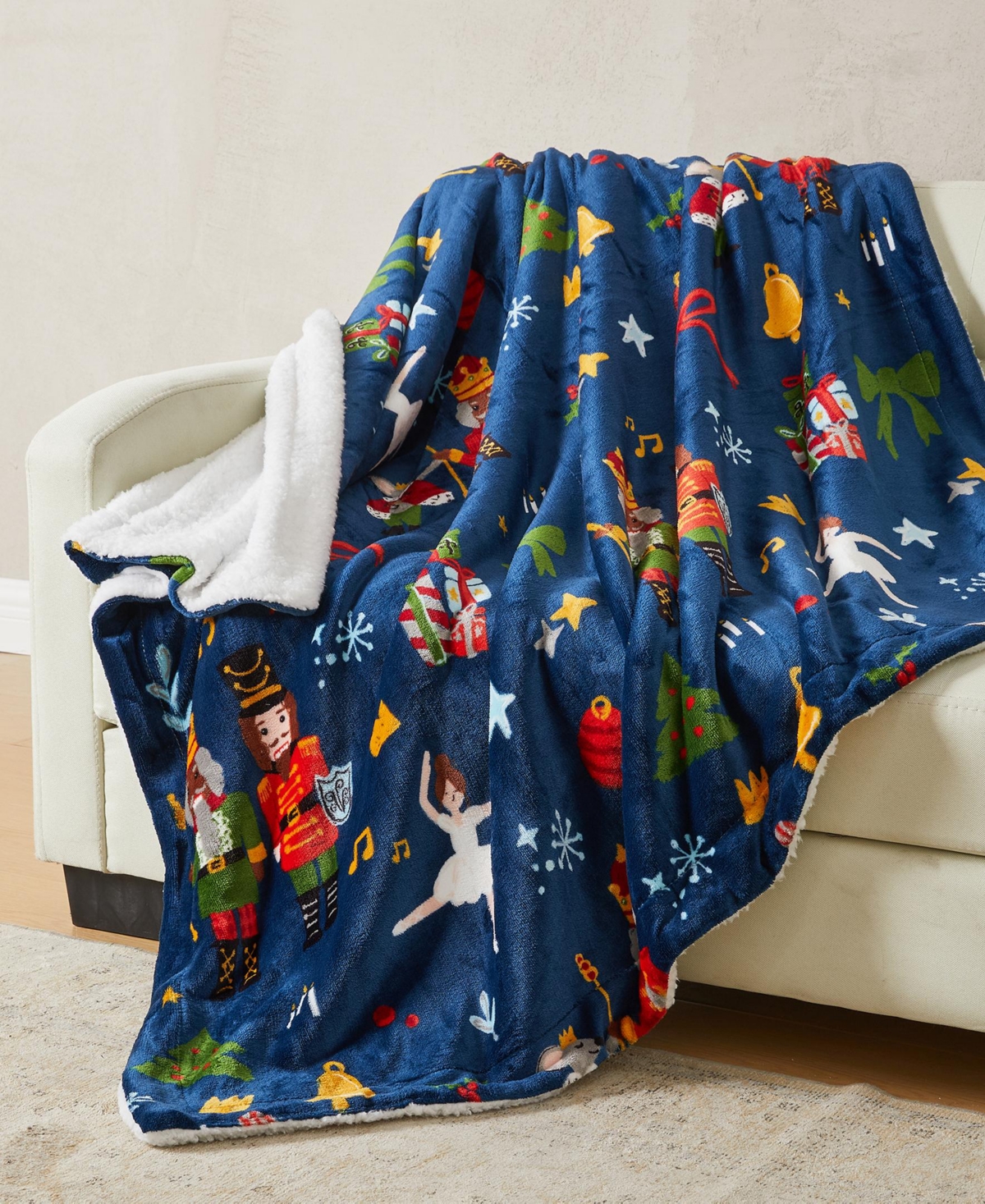 Linery & Co. Velvet Plush Fleece Reversible Sherpa Holiday Printed Throw