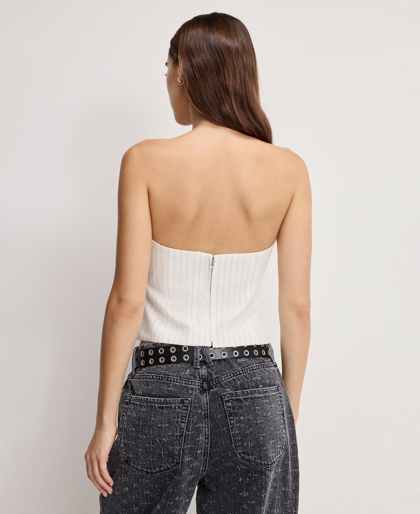 Женский топ Good American Essential Suiting Strapless, Regular and Plus, цвет: Каштановый полосатый — фото 4