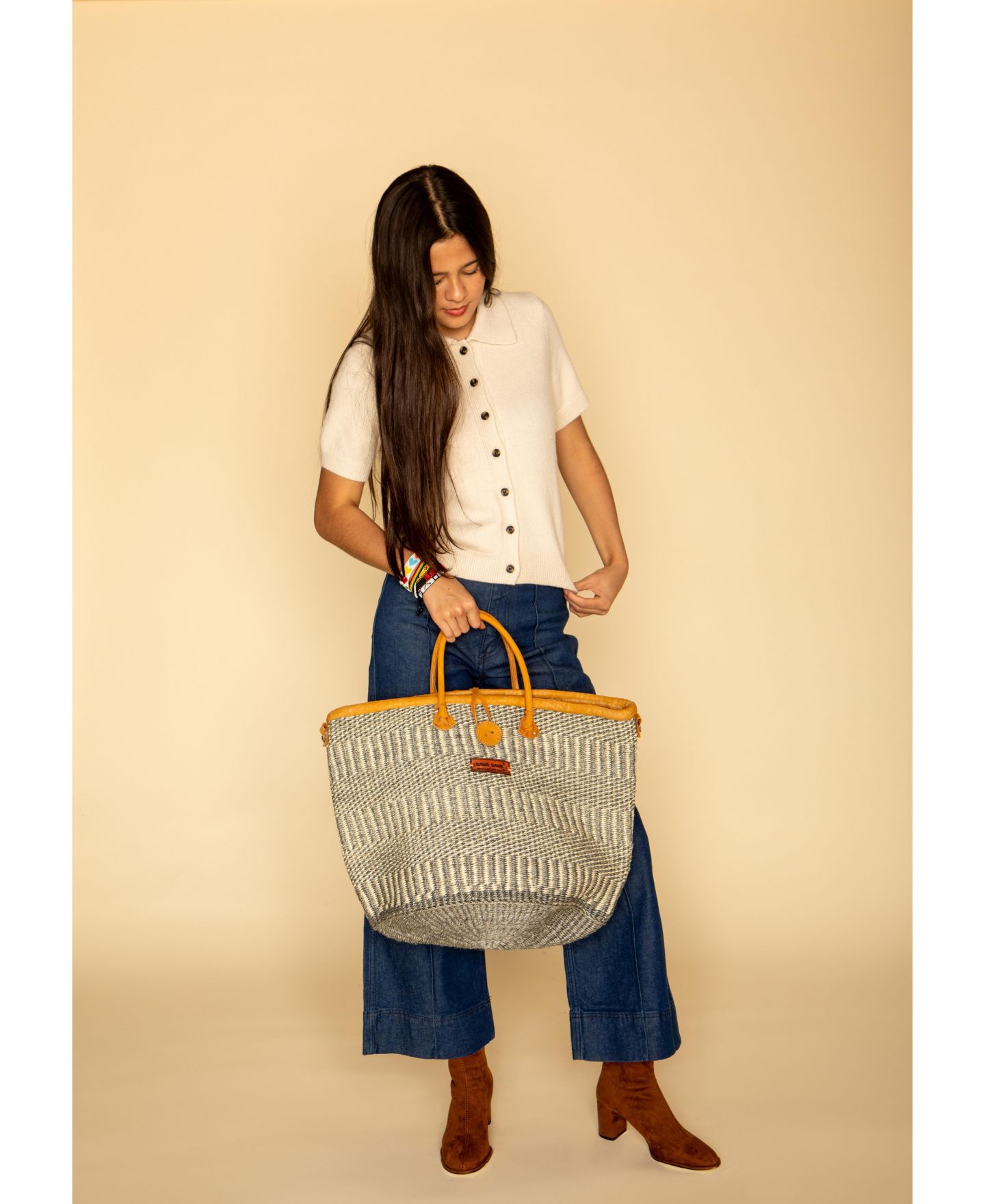 Женская сумка SAWA SAWA Ash Wisdom Handwoven Sisal Straw Basket, цвет: Серый / Молочный — фото 6