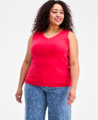 Plus Size Solid-Color Scalloped V-Neck Tank Top